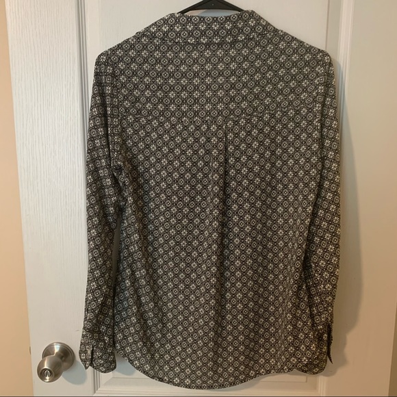 Express patterned button down portofino work blouse - Picture 7 of 8